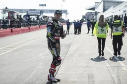 Superbike: Jonathan Rea, altri due anni con Kawasaki