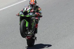 Jonathan Rea ammette: "Chaz Davies è tornato fortissimo"