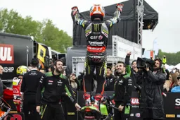 Jonathan Rea: "Ora ho fiducia, ma Alvaro Bautista ha alzato il livello"