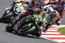 8h Suzuka, dopo 4h00: Jonathan Rea, una rimonta furiosa