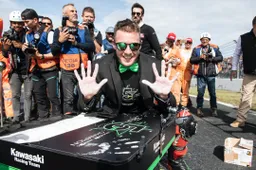 In Testa: Jonathan Rea e il talismano portafortuna