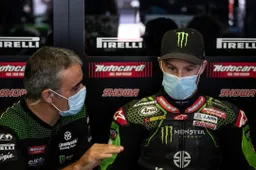 Superbike: "Jonathan Rea in pista fa cose da pazzi"
