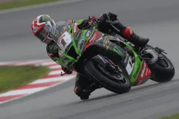 Superbike Catalunya FP3, Jonathan Rea chi lo prende sul bagnato?