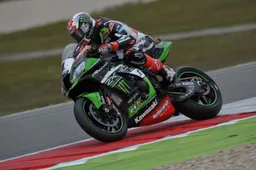 Superbike Superpole Jonathan Rea batte anche Marc Marquez ma poi è retrocesso!