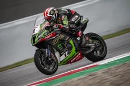 Superbike Catalunya: Jonathan Rea arpiona la 27° Superpole, Ducati indietro