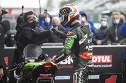 Superbike Magny Cours, Superpole Race Jonathan Rea ad un passo dal mito