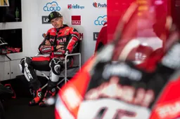 Superbike: Ducati avanti piano, l'ultimo decimo deve trovarlo Scott Redding