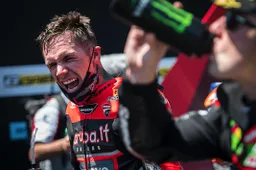 Superbike, il pasticcio della penalità a posteriori inflitta a Scott Redding