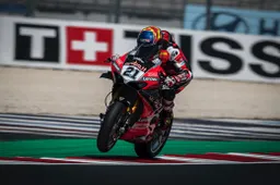 Superbike Misano, Michael Rinaldi dà un'altra lezione nel warm up