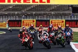 VIDEO Superbike:  quante emozioni,  è tornata la battaglia!