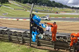 BSB Brands Hatch Ecco com'è ridotta la BMW di Jakub Smrz, pilota OK!