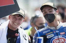 Superbike: Toprak Razgatlioglu, la MotoGP deve attendere ma per poco