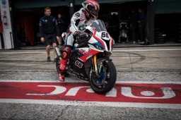 Superbike Misano: Tom Sykes scalpita "Vorrei salutarvi dal podio"