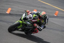 Superbike Germania, Prove 1: Tom Sykes demolisce il record!