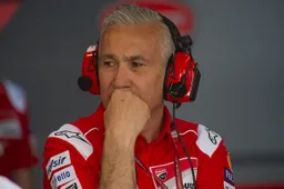 MotoGP: Davide Tardozzi "Ducati vuole confermare Dovizioso e Lorenzo"