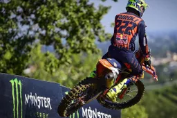 MXGP Faenza: Jeffrey Herlings si infortuna, Tony Cairoli quarto in gara 1