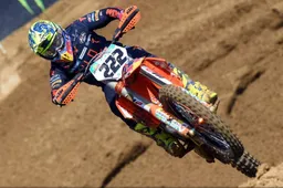 MXGP Lombardia, Gara 1 Tony Cairoli terzo  allunga su Tim Gajser