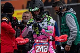 MXGP Trentino: Tony Cairoli s'inchina, Tim Gajser domina gara 1