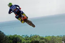 MXGP Russia Gara 1 Tony Cairoli prezioso 2° posto, vince Jeffrey Herlings