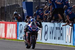 Superbike Jerez, gara 2: Toprak è un colpo mondiale, Redding non passa