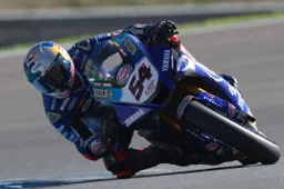 Superbike Estoril: Toprak si prende anche il warm up, ora provate a prenderlo