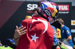 Superbike: Yamaha spinge Toprak Razgatlioglu, rinnovo fino al 2023