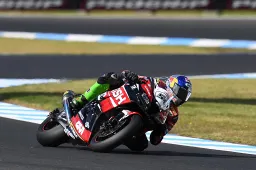 Superbike: Toprak Razgatlioglu, anche il ragazzo sotto al record