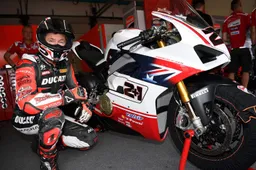 Fenomeno Troy Bayliss: su Ebay la sua Ducati V4 S oltre 100 mila €