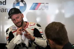 Superbike: Tom Sykes con la BMW a ...vita