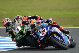 Superbike: Yamaha rinuncia a Michael van der Mark, il mercato si infiamma