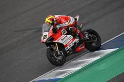 Superbike Thai: Xavi Fores, con Barni Ducati ad un passo dal Paradiso