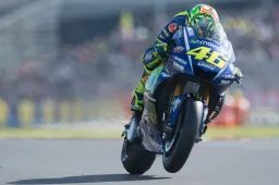 MotoGP Le Mans Valentino Rossi "Sono caduto senza sapere perchè"
