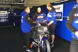 Superbike: Yamaha 2.0, chi c'è dietro la sfida di Marco Melandri