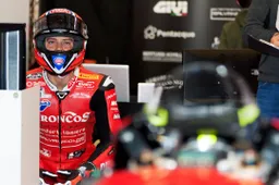 Lorenzo Zanetti wild card a Imola: rivive l'incubo di Jonathan Rea