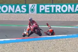 MotoGP Assen: Bezzecchi superpole, contatto Bastianini-Marquez