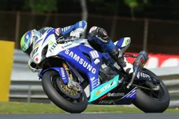 BSB: test a Knockhill per il team Crescent Suzuki