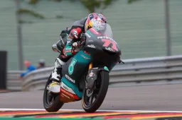Moto3, Sachsenring: La prima pole di Ayumu Sasaki