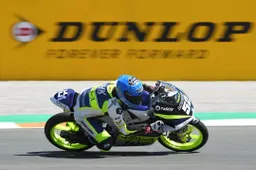 CEV Moto3: Jeremy Alcoba in pole al MotorLand Aragón