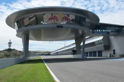 Moto2 e Moto3 in azione a Jerez, tanta Italia in pista