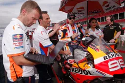 Jorge Lorenzo ed il limitatore attivato alla partenza