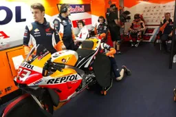 MotoGP, Jerez: Prove 1, Márquez e Lorenzo al comando
