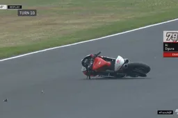 Moto3: Lo spaventoso incidente di Ai Ogura