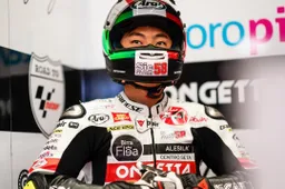 Moto3, Le Mans: Prove 3, Tatsuki Suzuki sotto la pioggia