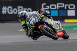 CEV Moto3, Catalunya: Alcoba penalizzato, Tatay vince Gara 1