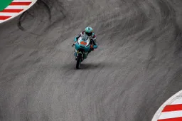 Moto3, Catalunya: Primo trionfo per Marcos Ramírez, 3° Vietti