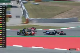 MotoGP, Catalunya: Strike di Lorenzo. "Tutta colpa mia"