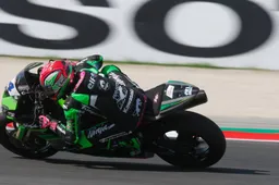 Supersport Misano: Lucas Mahias strappa la pole a Federico Caricasulo