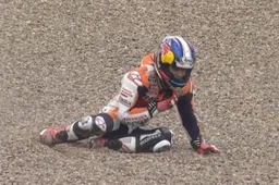 Dani Pedrosa in Ospedale per nuovi esami dopo la caduta
