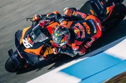 MotoGP Jerez, Dani Pedrosa: caduta e niente top 10, ma vietato sottovalutarlo
