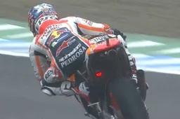 MotoGP Jerez Prove 1 Dani Pedrosa leader su pista bagnata